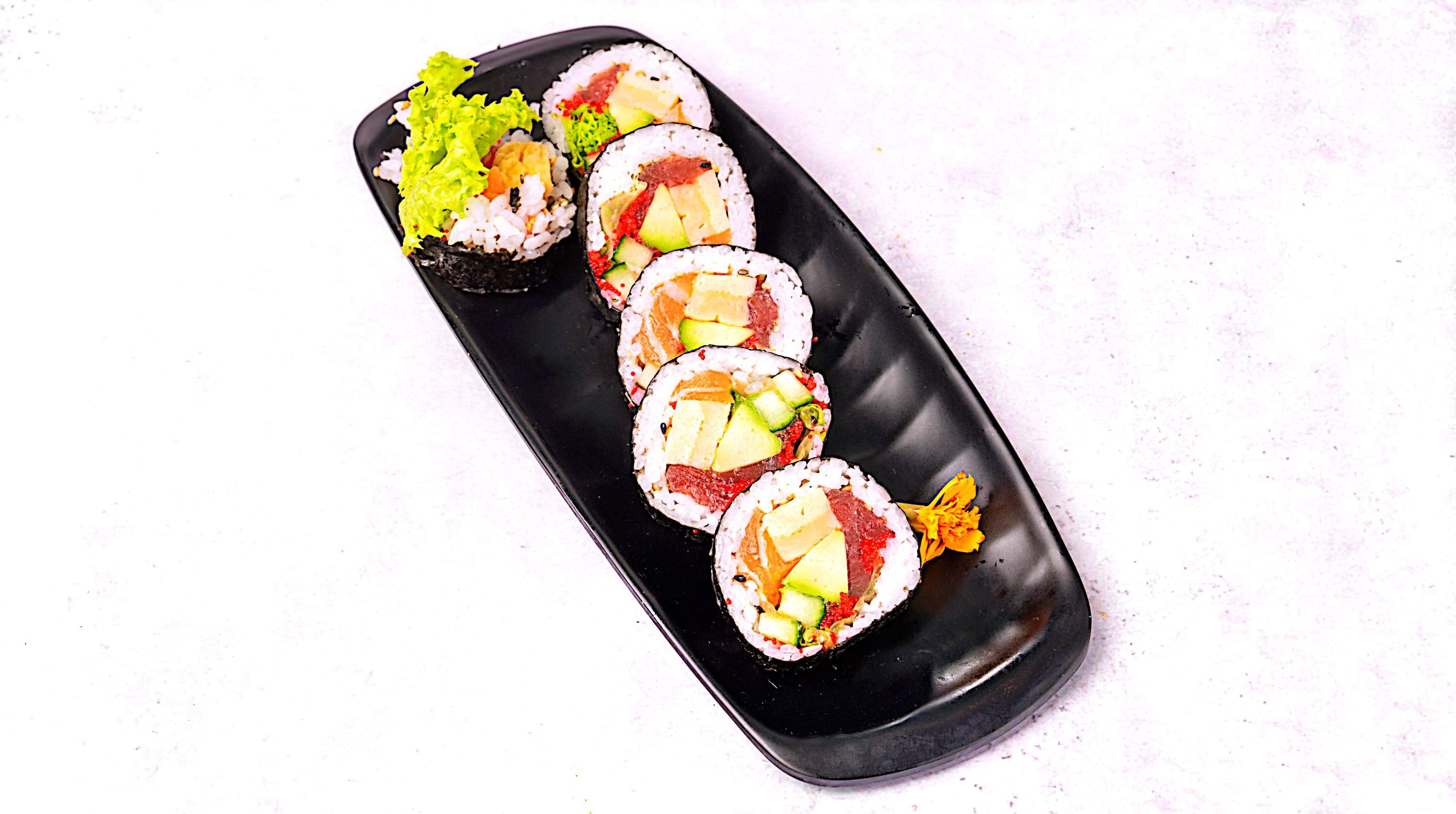 FUTO MAKI